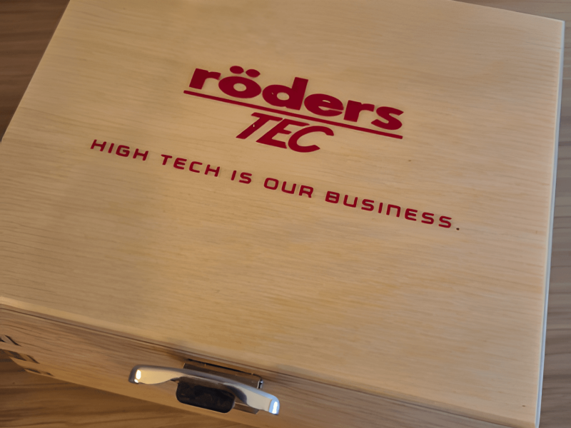 Roders tec collaboration presentation box.png