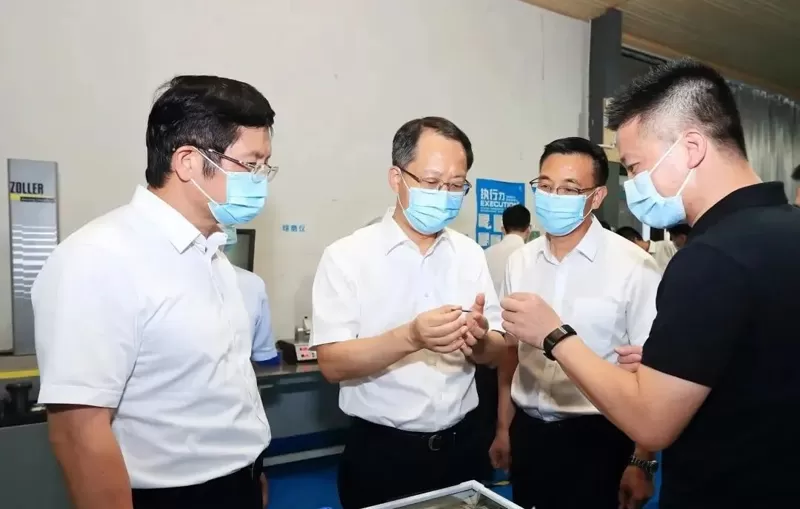 Li Yueqi, Secretary of the Municipal Party Committee, Went to SGSO Technology for Scientific and Technological Research Li Yueqi, Secretary of the Municipal Party Committee, Went to SGSO Technology for Scientific and Technological Research