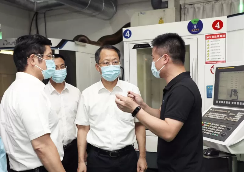 Li Yueqi, Secretary of the Municipal Party Committee, Went to SGSO Technology for Scientific and Technological Research Li Yueqi, Secretary of the Municipal Party Committee, Went to SGSO Technology for Scientific and Technological Research